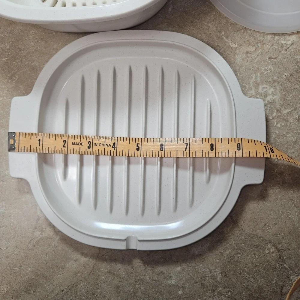 Rubbermaid Microwave Cookware Grill Steamer Set with Lid Speckled‎ White 5555